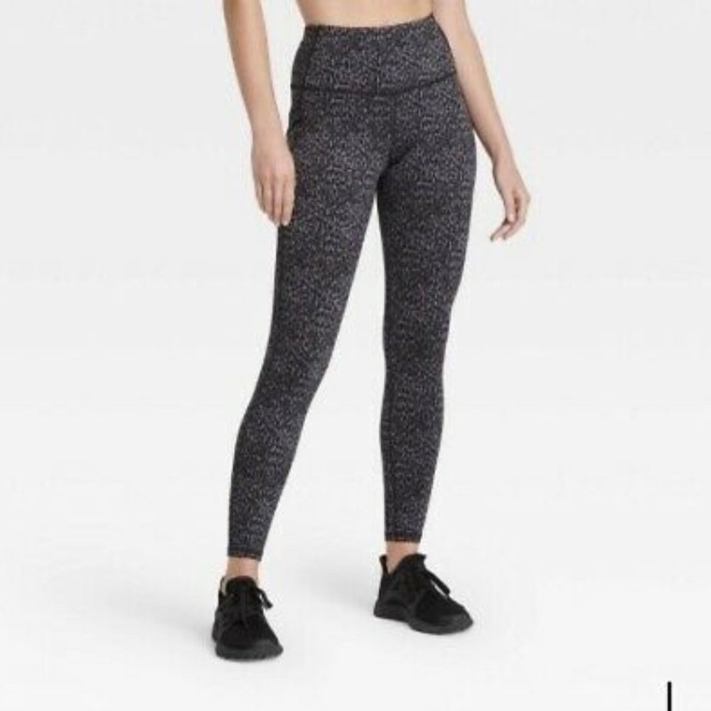 High-Waisted Leopard Print Jacquard leggings w/ pockets ALL IN MOTION